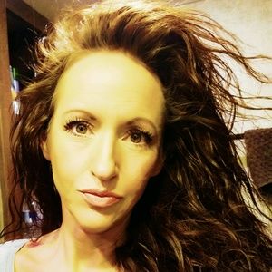 Meet your Posher, Danyelle